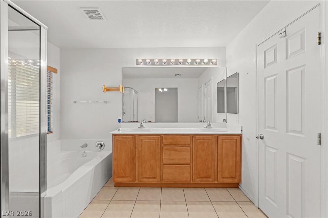 3220 Black Jade Avenue Property Photo 22