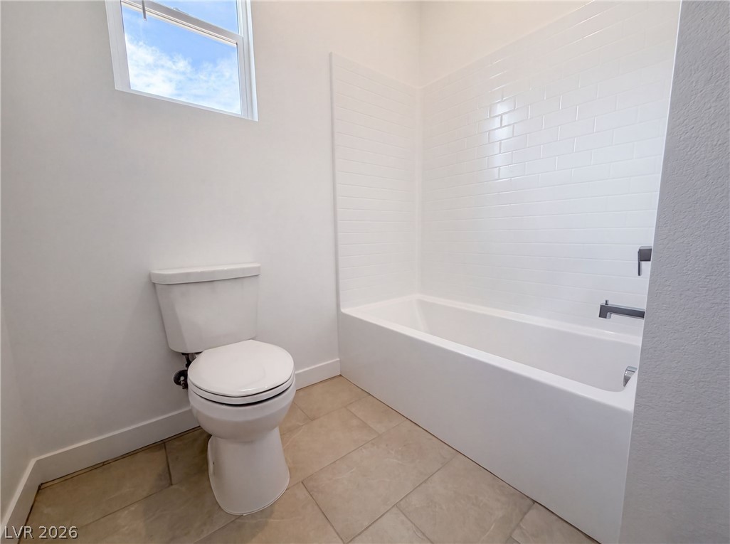 8219 Gusty Brook Street Property Photo 15