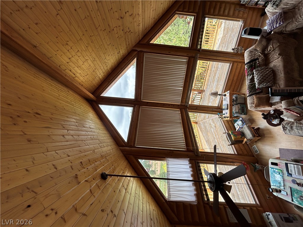 695 North Skyline View Drive Property Photo 9