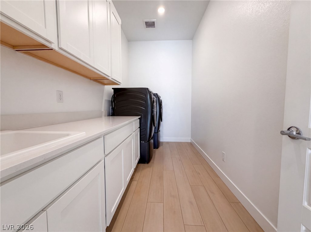 8239 Gusty Brook Street Property Photo 17