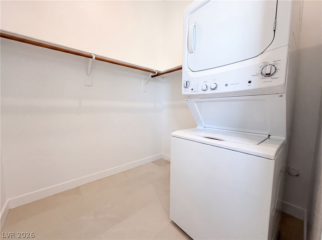 8239 Gusty Brook Street Property Photo 20