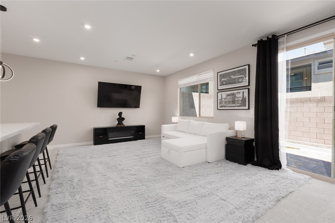 11934 Vector Ray Avenue Property Photo 3