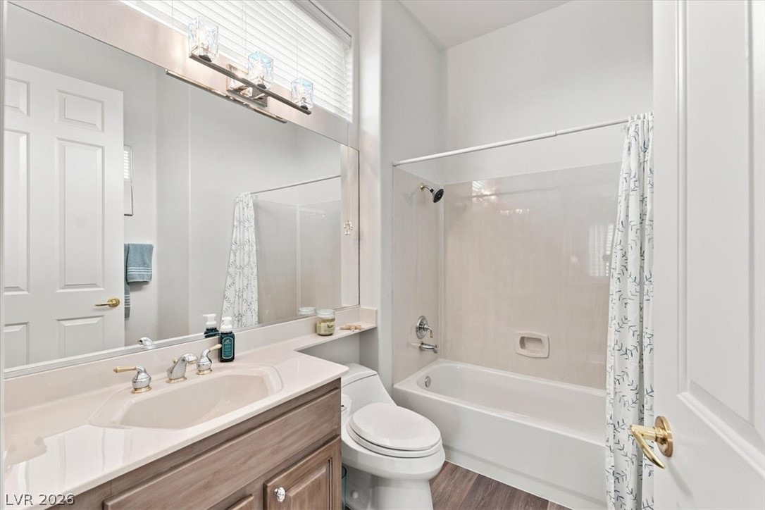 2849 Foxtail Creek Avenue Property Photo 15