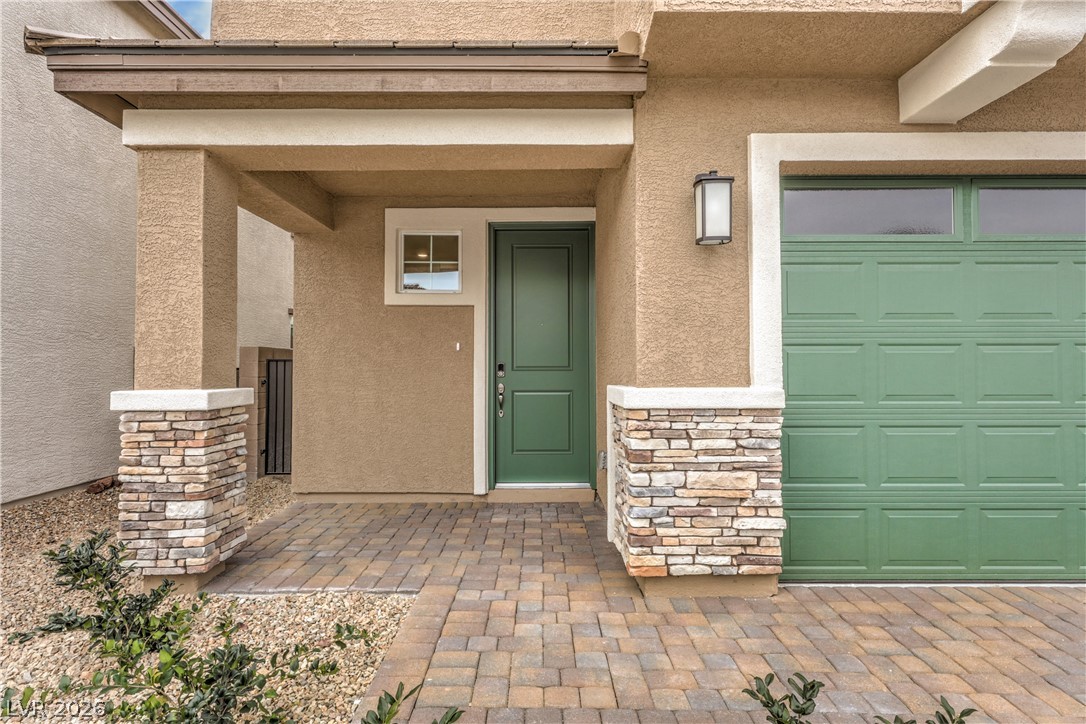 1198 Kaylis Cove Place Property Photo 4