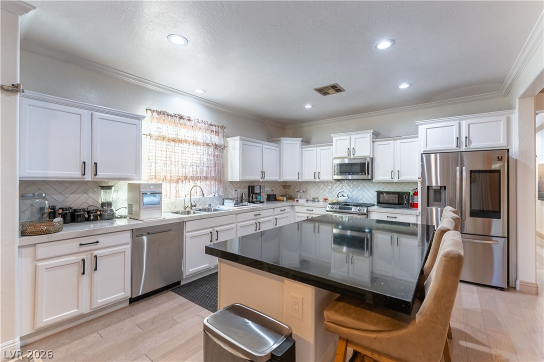 4064 Russian Rider Drive Property Photo 11