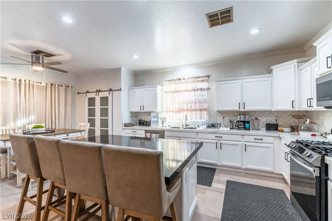 4064 Russian Rider Drive Property Photo 14