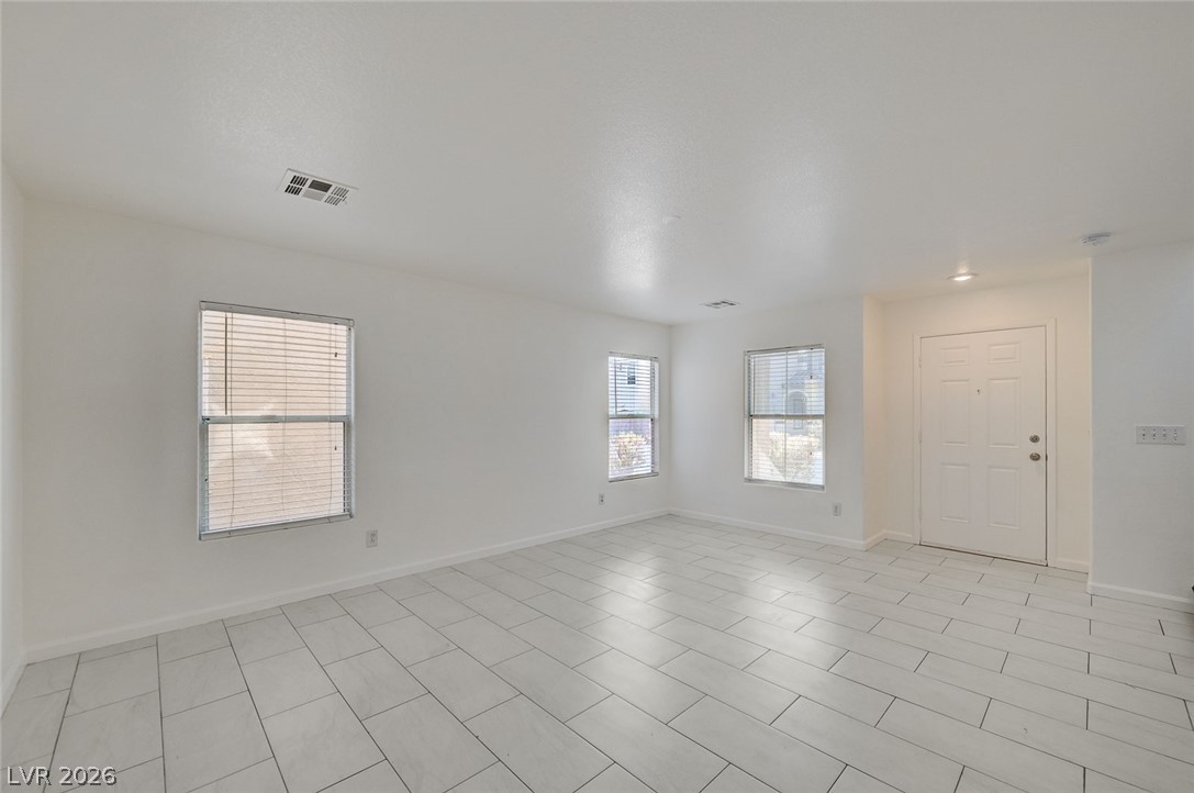 5672 Park City Avenue Property Photo 10