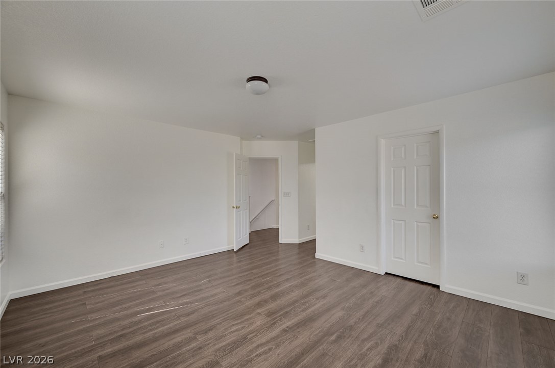 5672 Park City Avenue Property Photo 13