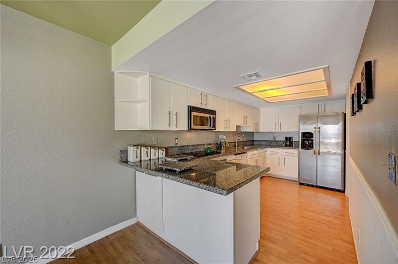 687 Marina Drive 32 Property Photo 3