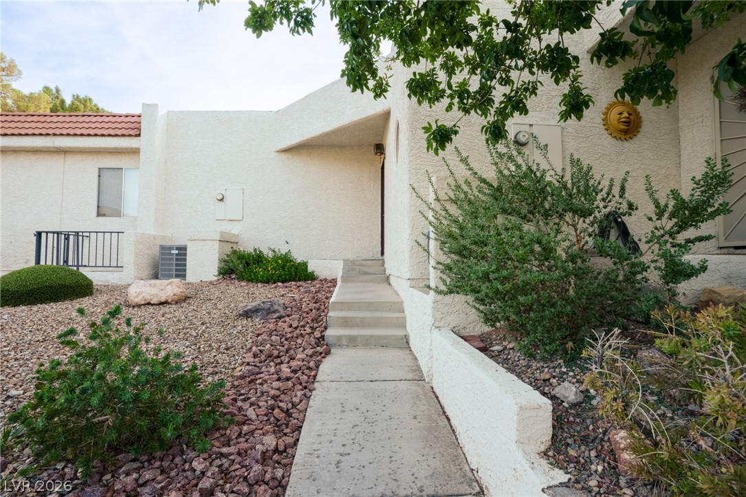 687 Marina Drive 32 Property Photo 3