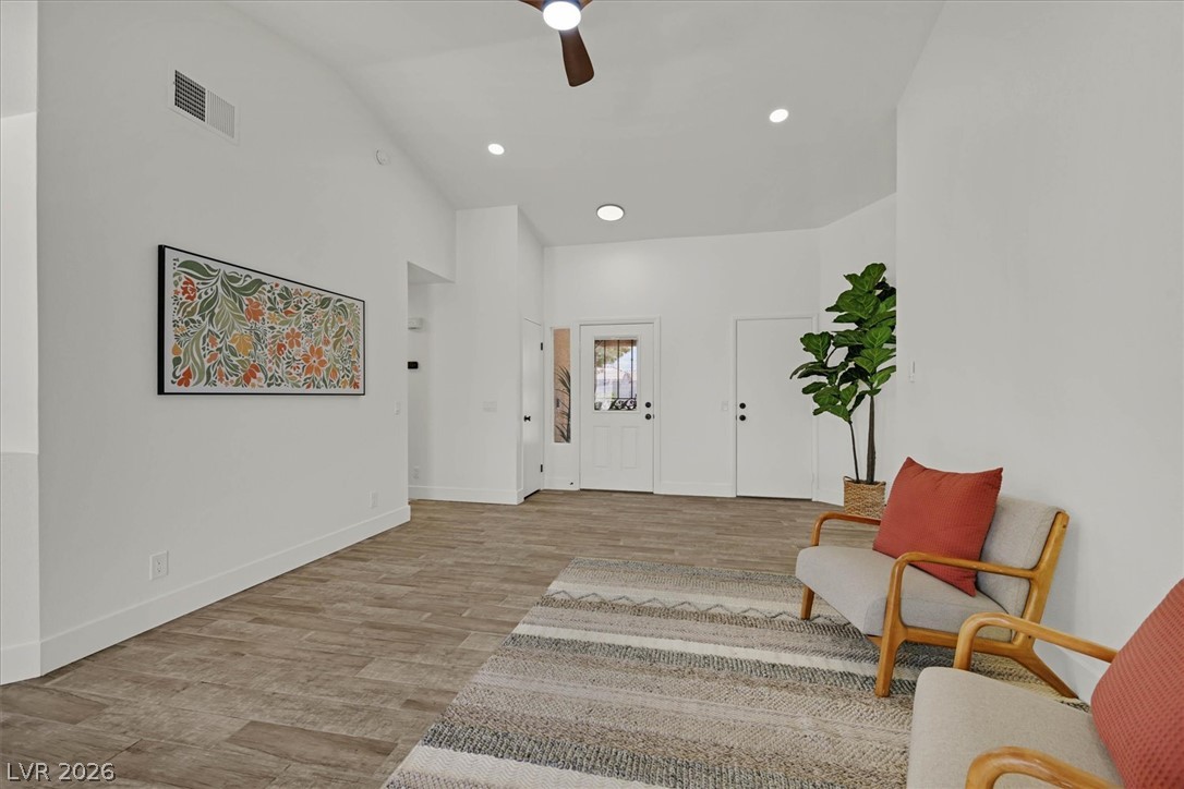 530 Reliance Avenue Property Photo 4