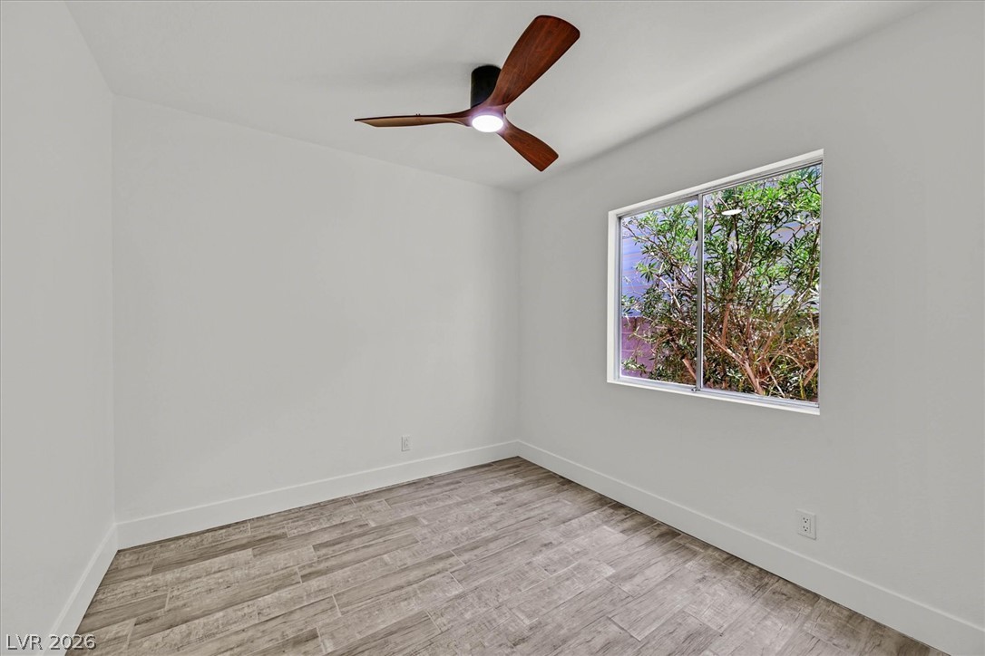 530 Reliance Avenue Property Photo 20