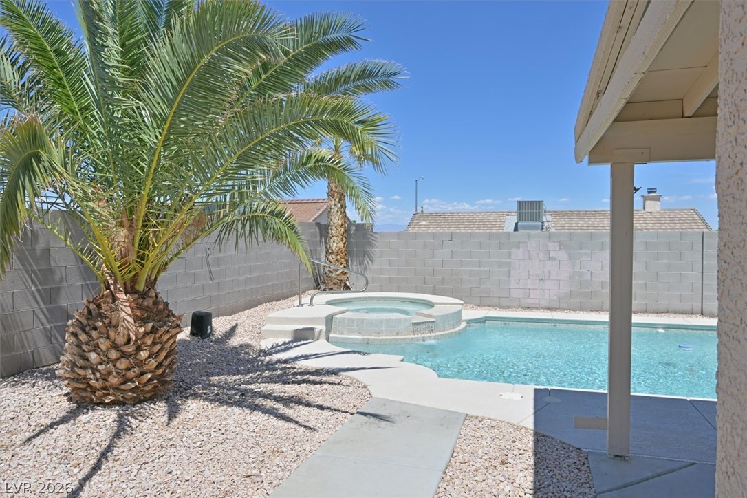 530 Reliance Avenue Property Photo 29