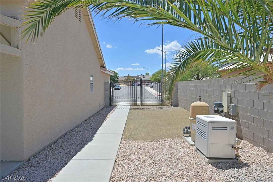 530 Reliance Avenue Property Photo 33