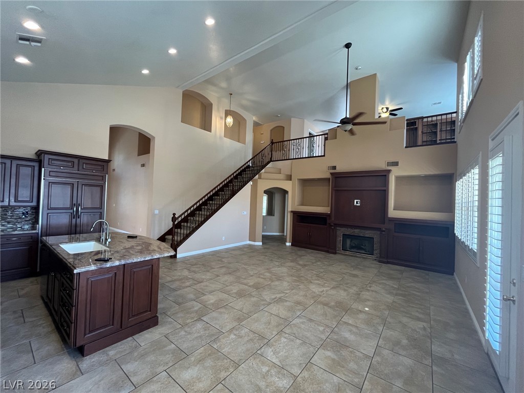 10619 Sunwind Avenue Property Photo 2