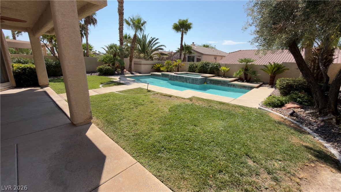 10619 Sunwind Avenue Property Photo 9