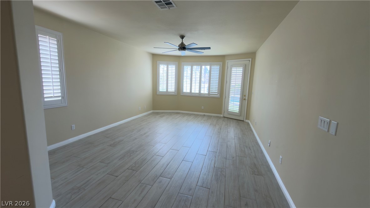 10619 Sunwind Avenue Property Photo 11