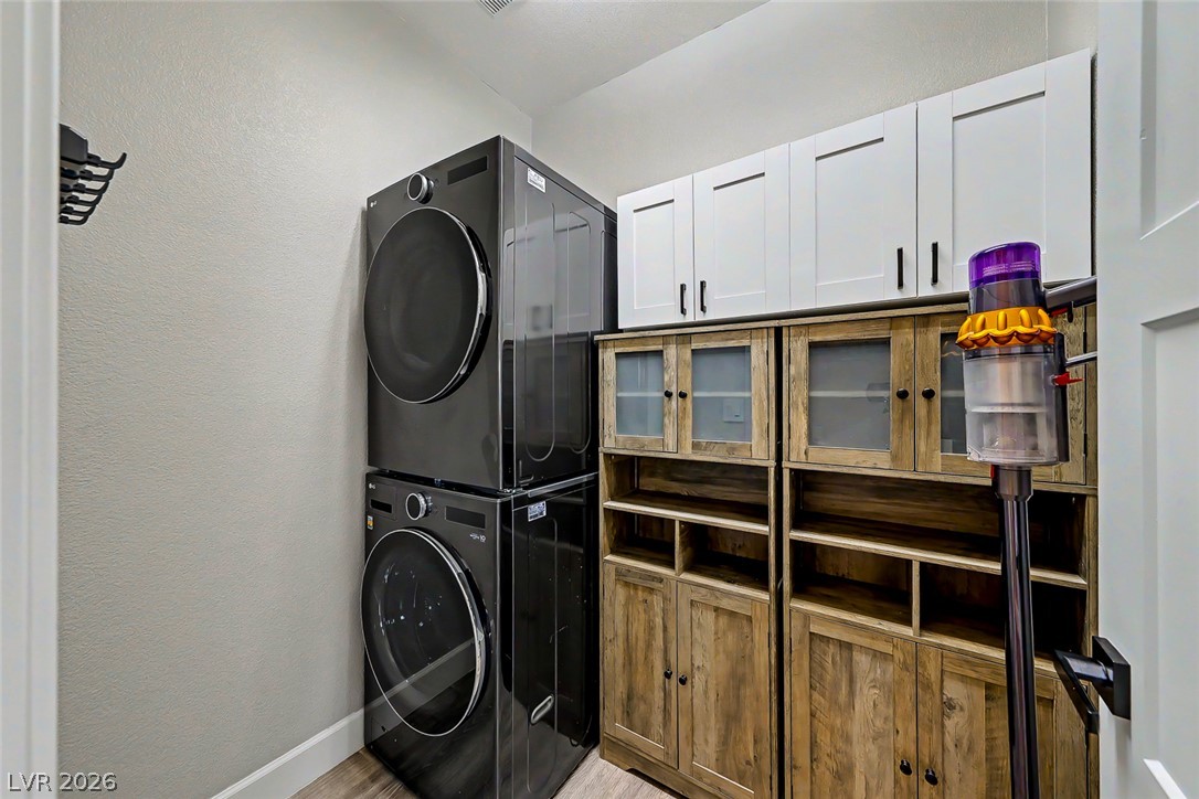 2855 Strathallan Avenue Property Photo 17