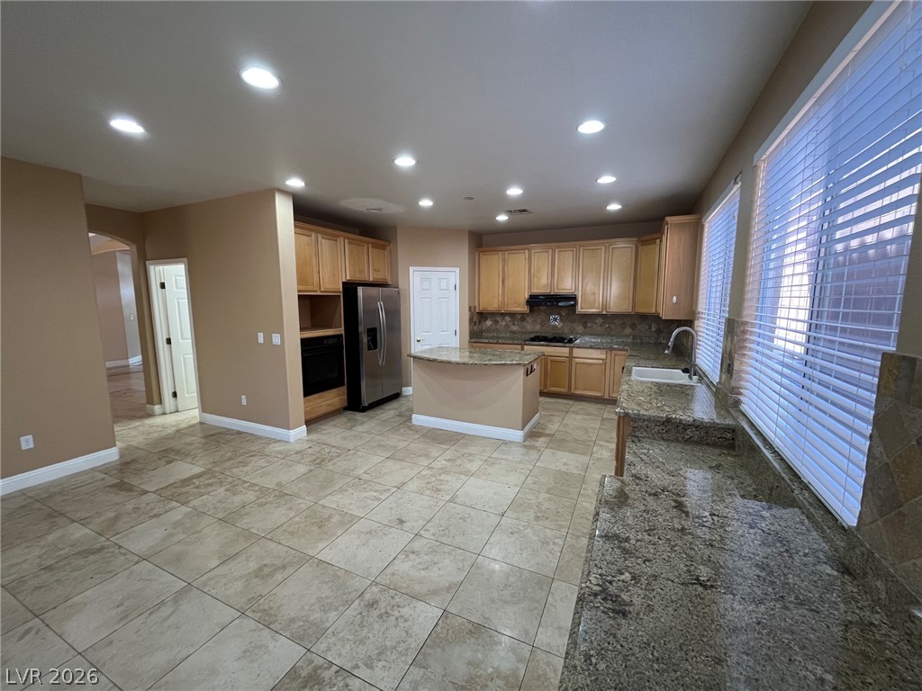 11000 Pine Knolls Court Property Photo 7