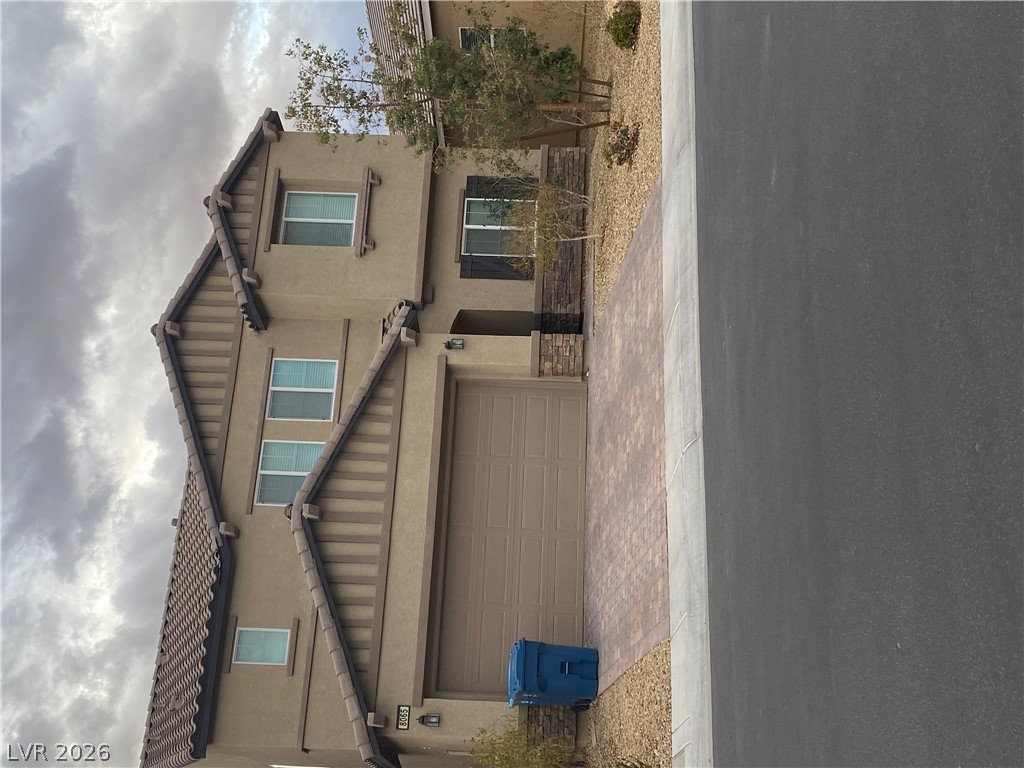 8065 Ancient Oaks Avenue Property Photo 1