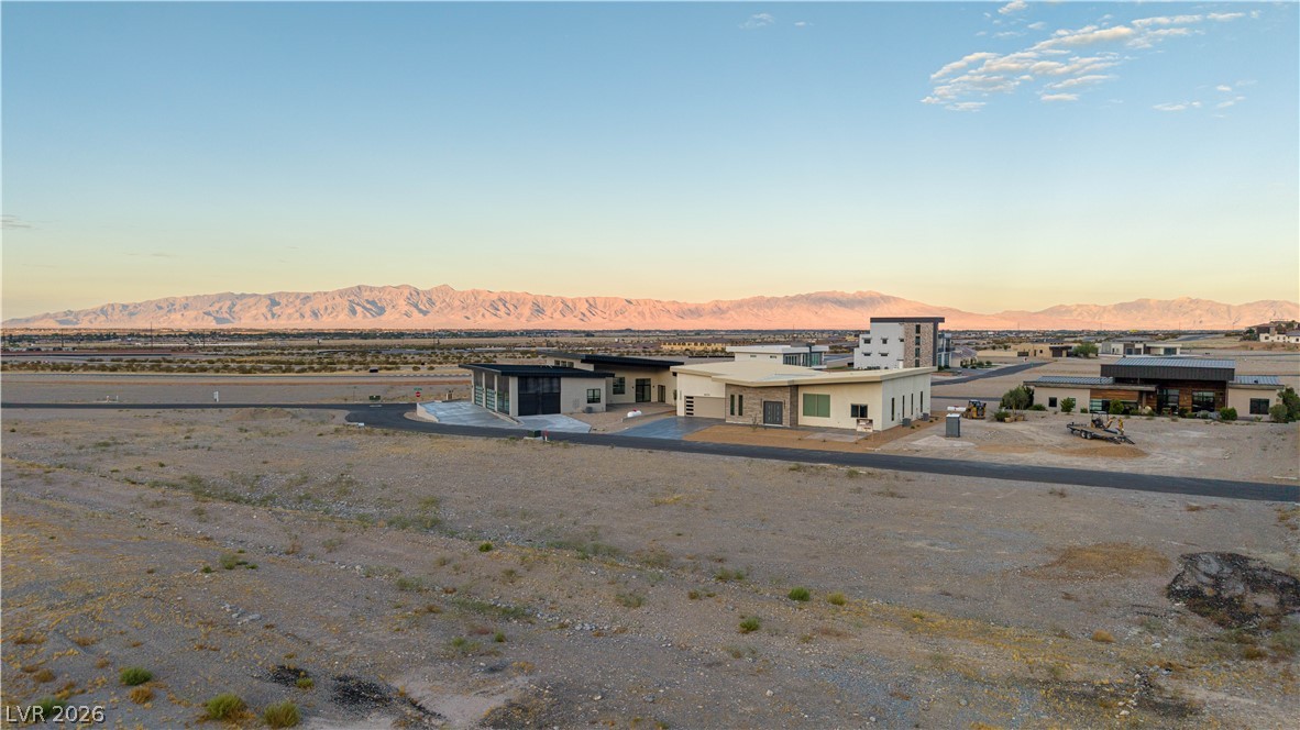 3051 South Formula Court Property Photo 6