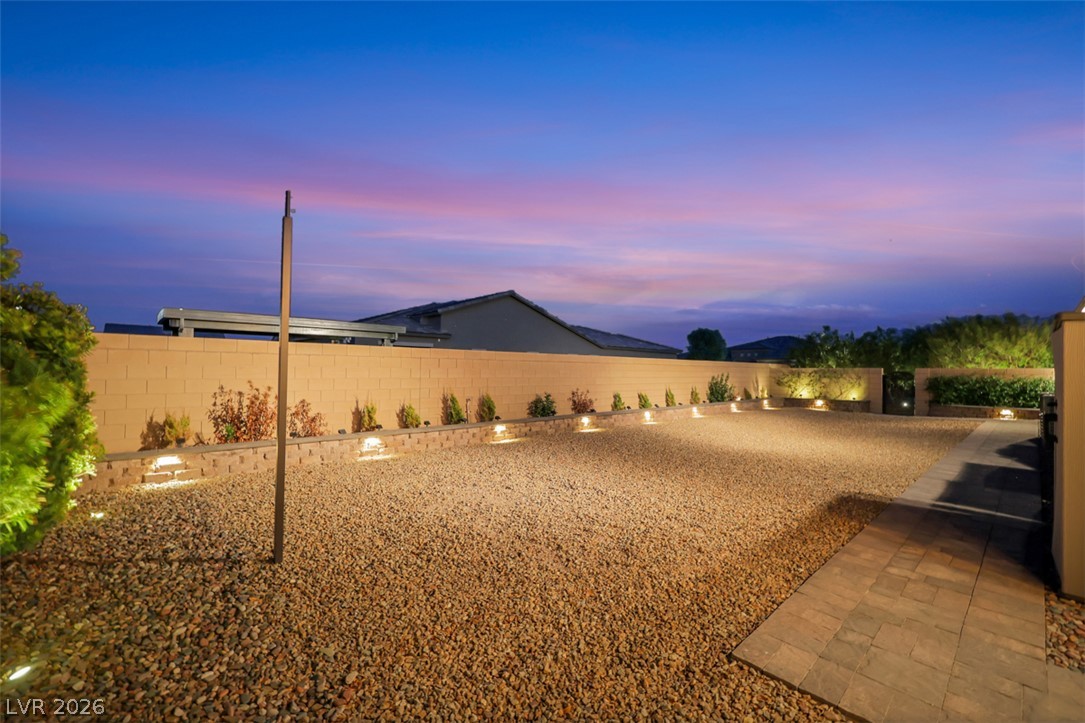 8425 South Tenaya Way Property Photo 28