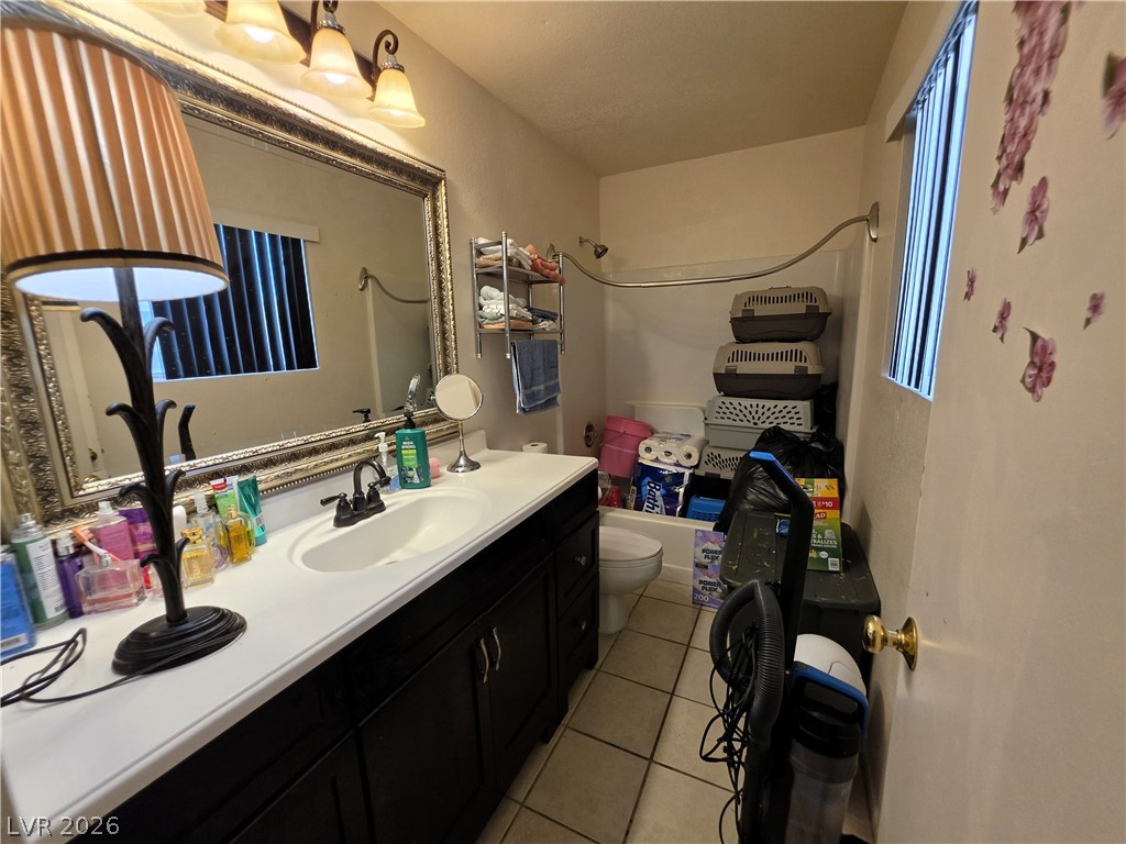 2052 Mesquite Lane 201 Property Photo 6