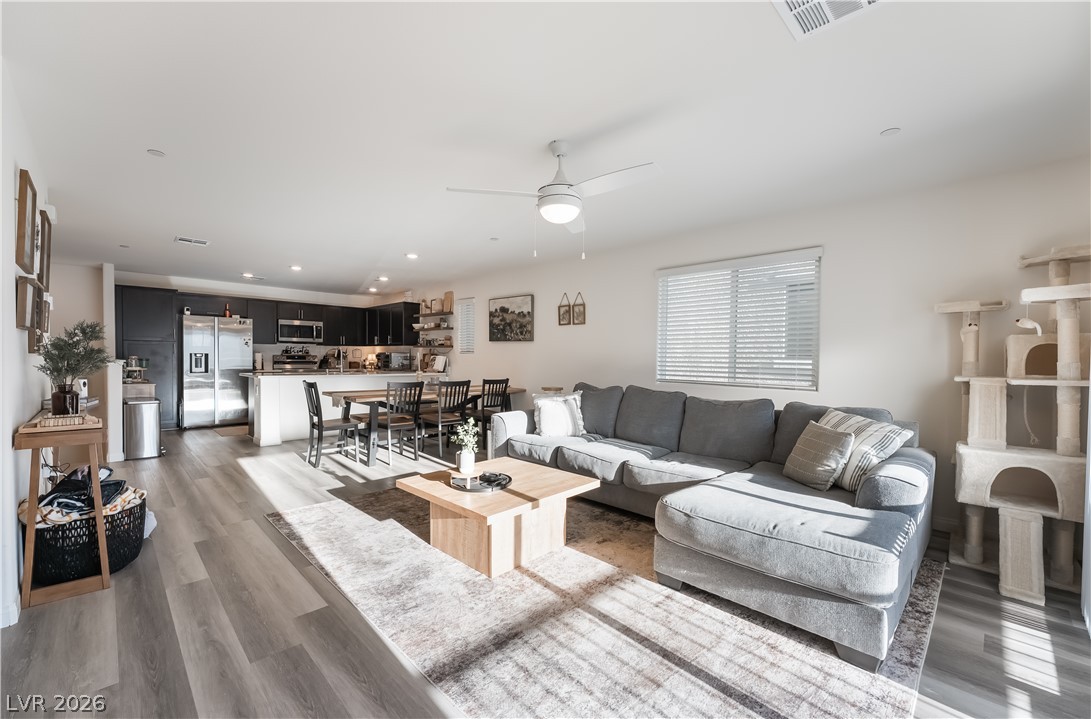 6818 Truffle Gray Street Property Photo 10