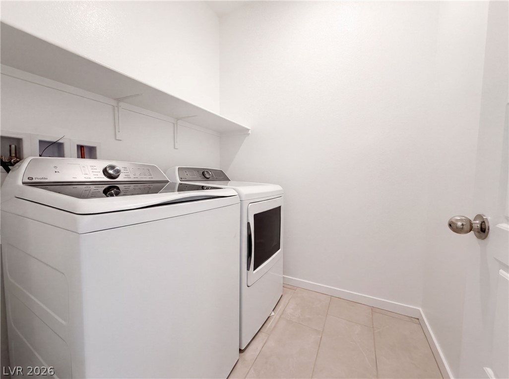 8364 Caldera Hills Avenue Property Photo 16