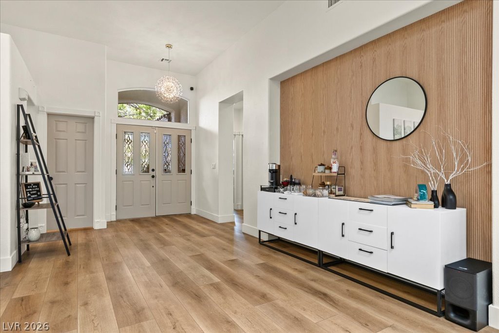 10939 Saint Rafael Street Property Photo 10