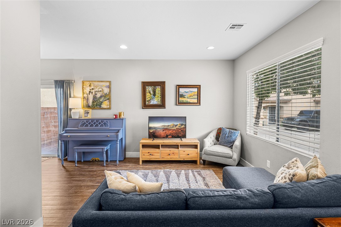 1478 Evening Song Avenue Property Photo 5