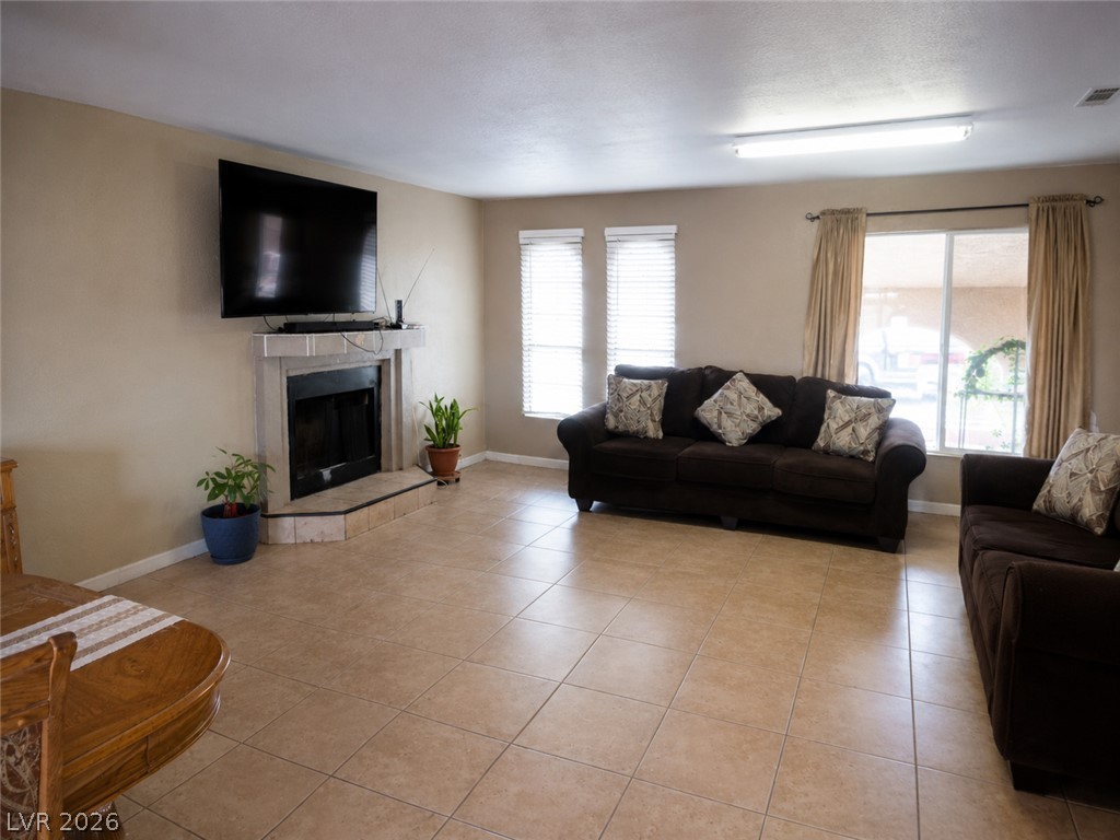 905 Zola Circle Property Photo 6