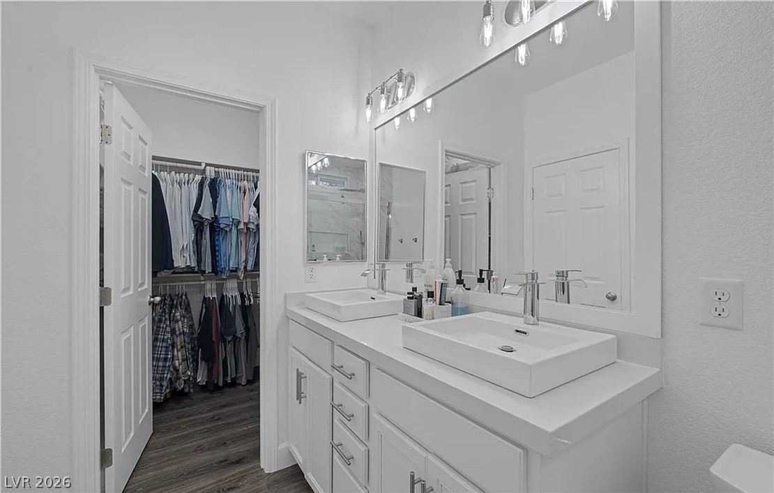 10524 Harvest Green Way Property Photo 5