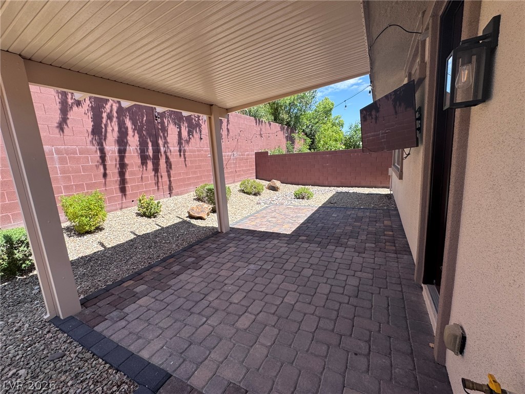 10524 Harvest Green Way Property Photo 7