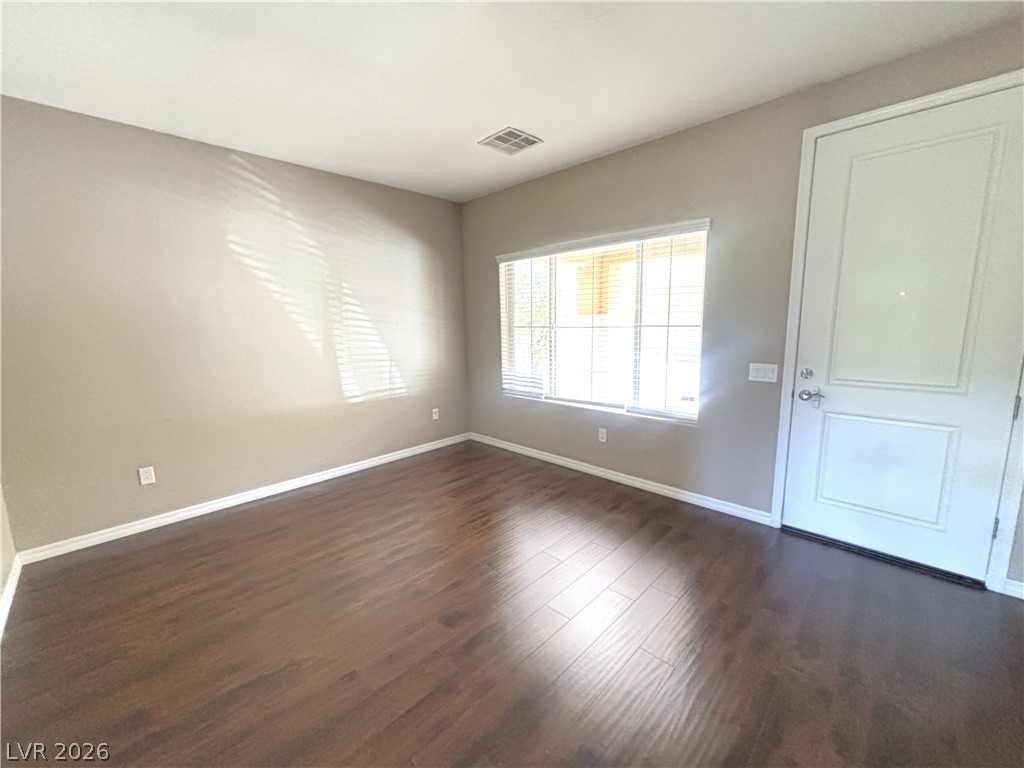 5704 Shadow Bend Drive Property Photo 3