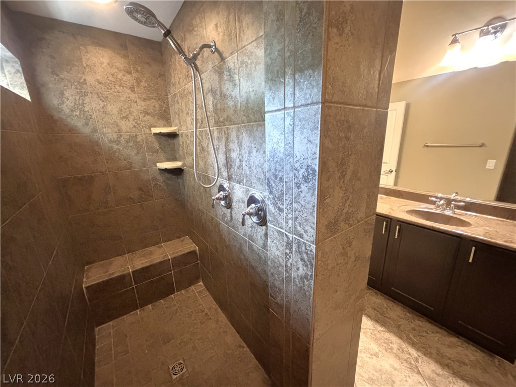 5704 Shadow Bend Drive Property Photo 15