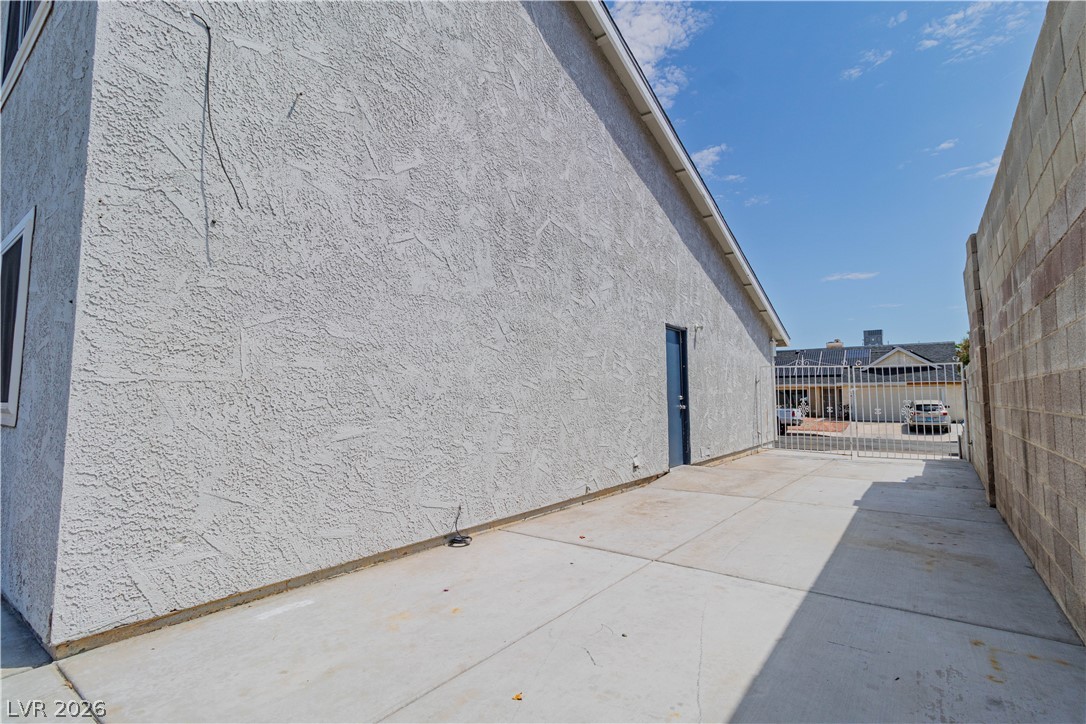 4815 Castle Rock Court Property Photo 4