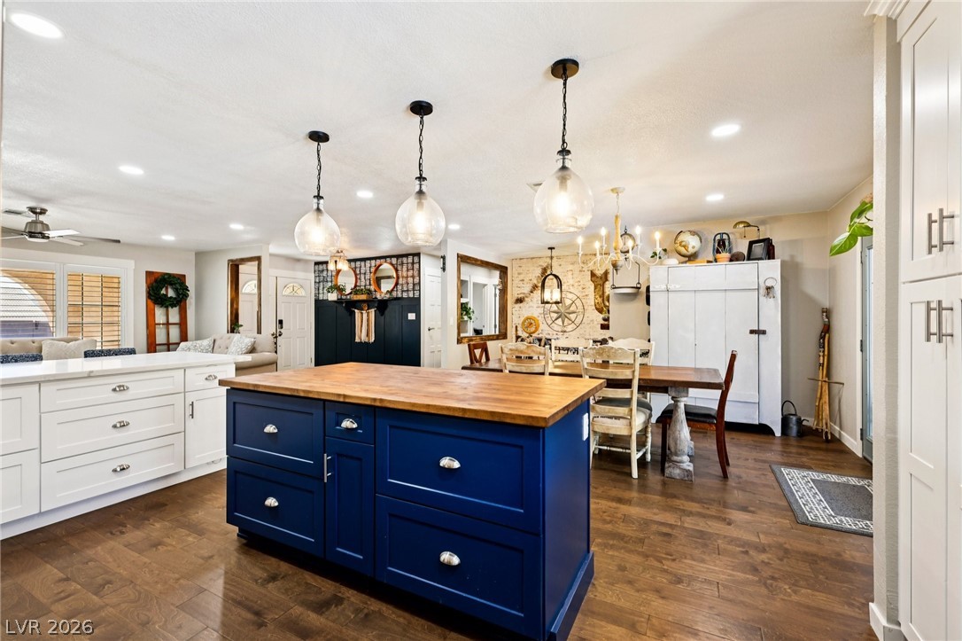 900 Fairway Drive Property Photo 5