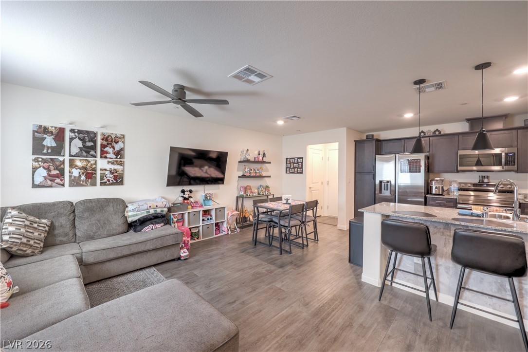 6816 Citron Mist Court Property Photo 7