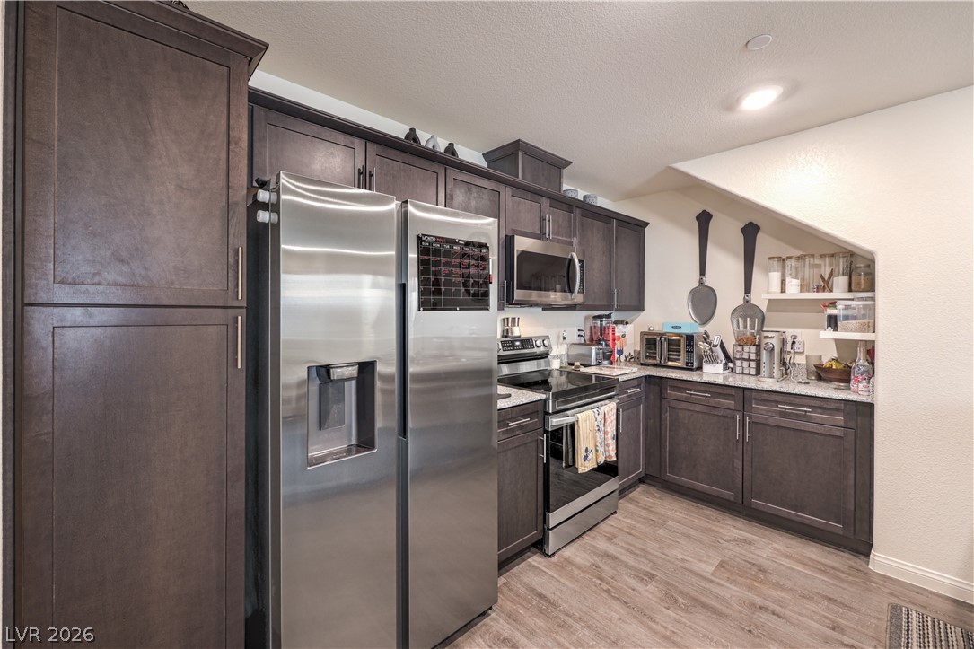 6816 Citron Mist Court Property Photo 12