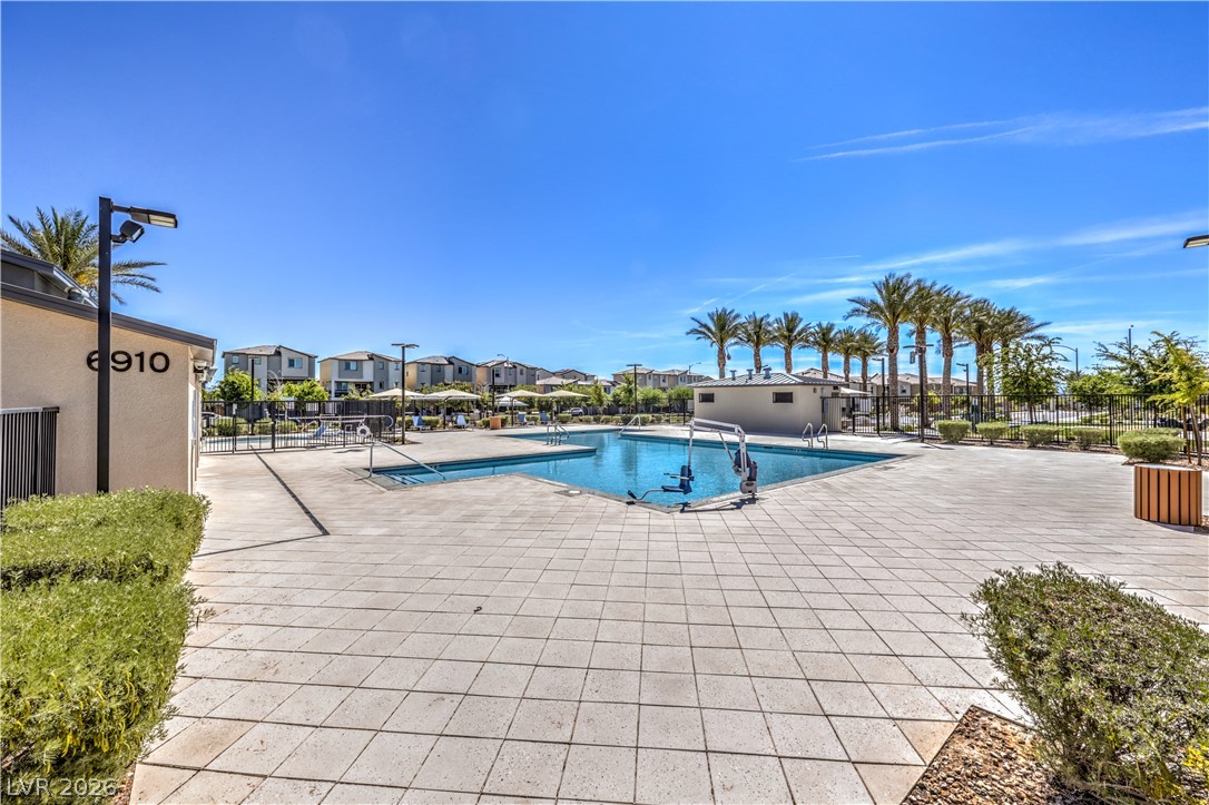 6816 Citron Mist Court Property Photo 33