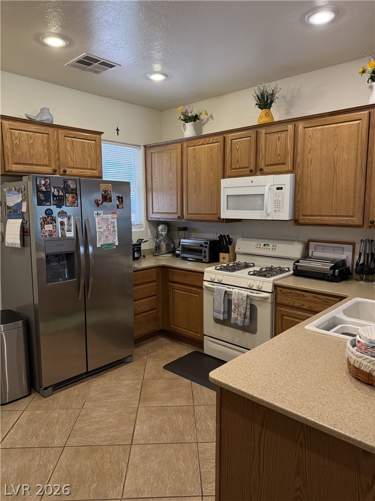 2564 Serene Moon Drive Property Photo 6