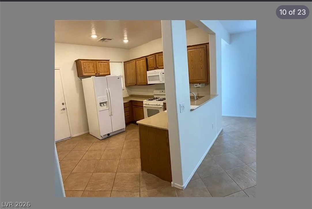 2564 Serene Moon Drive Property Photo 8