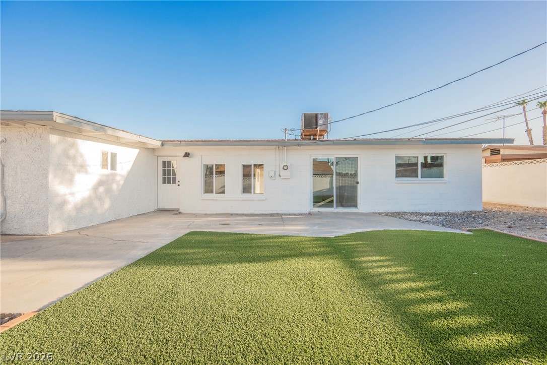 872 Count Wutzke Avenue Property Photo 4