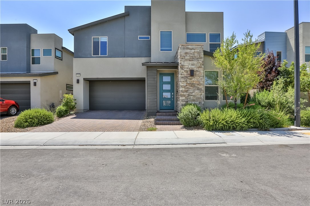 3229 Vittoria Avenue Property Photo 2