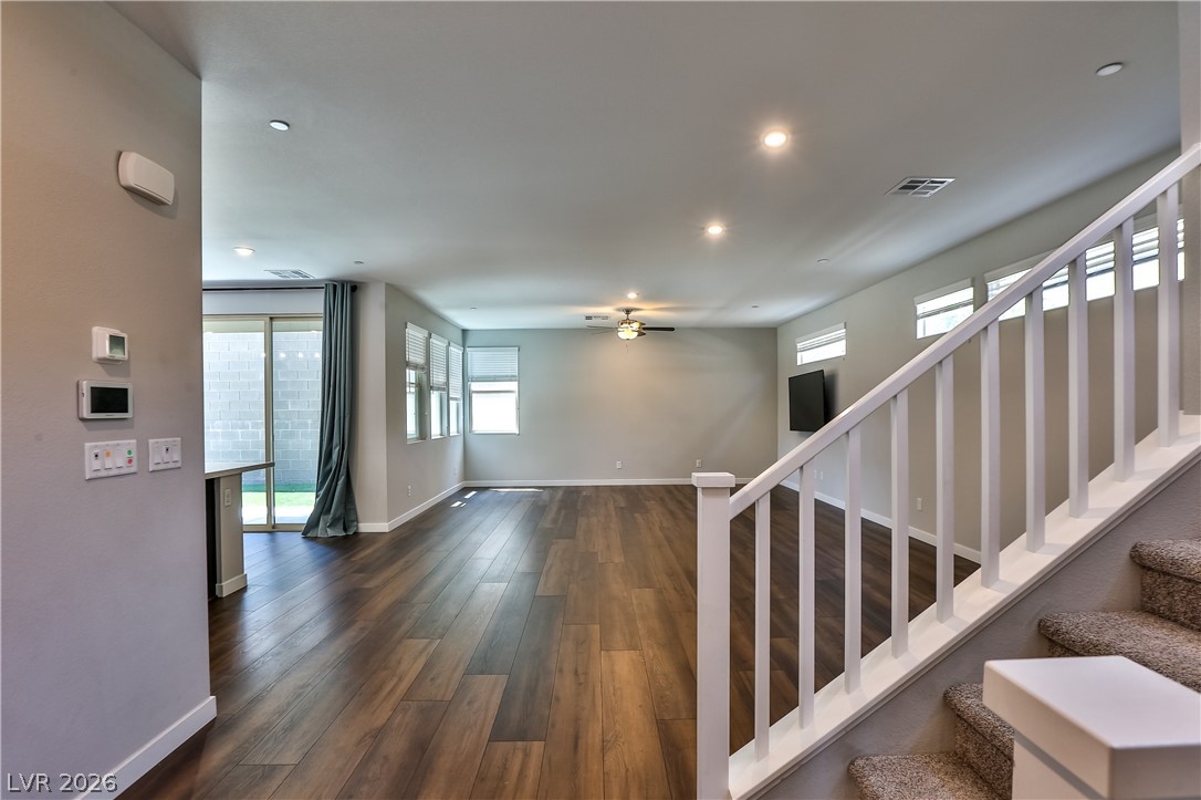 3229 Vittoria Avenue Property Photo 5