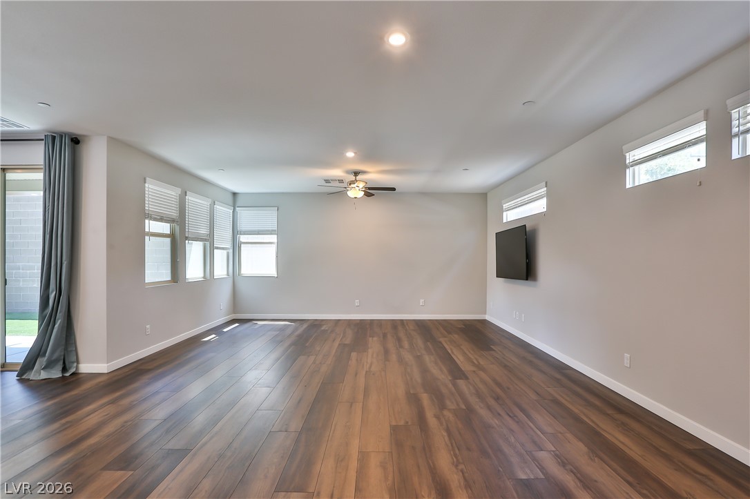 3229 Vittoria Avenue Property Photo 6