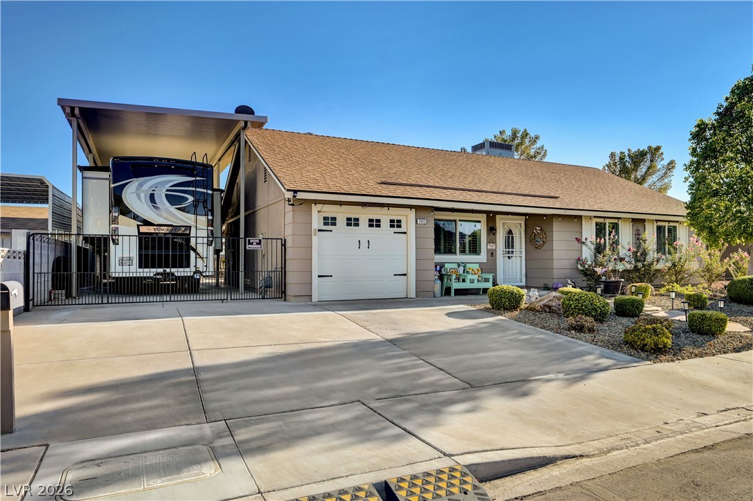 1522 Della Court Property Photo 1
