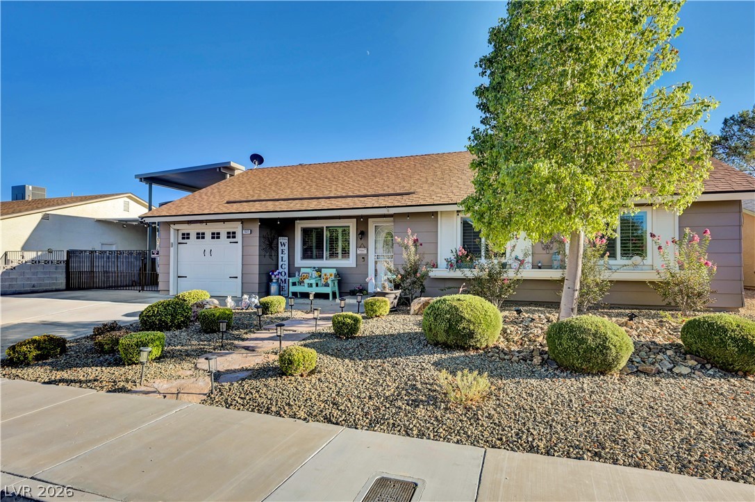 1522 Della Court Property Photo 4