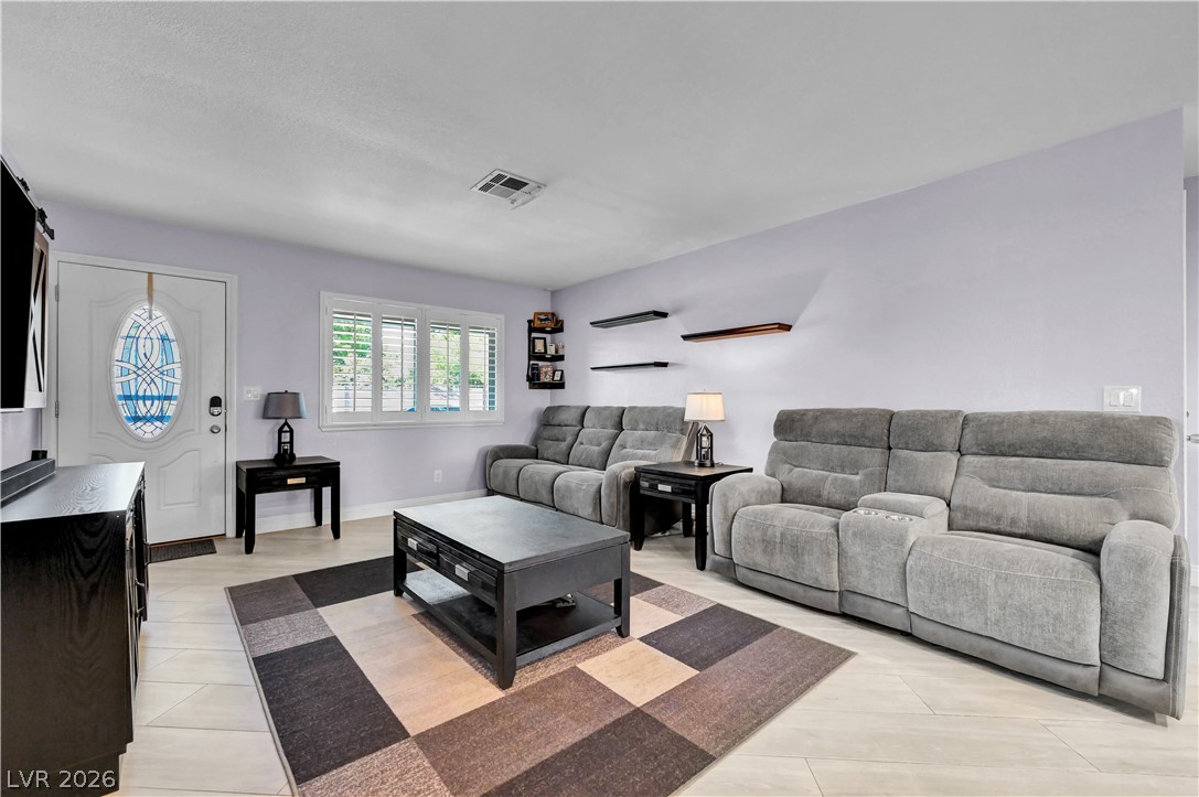 1522 Della Court Property Photo 9